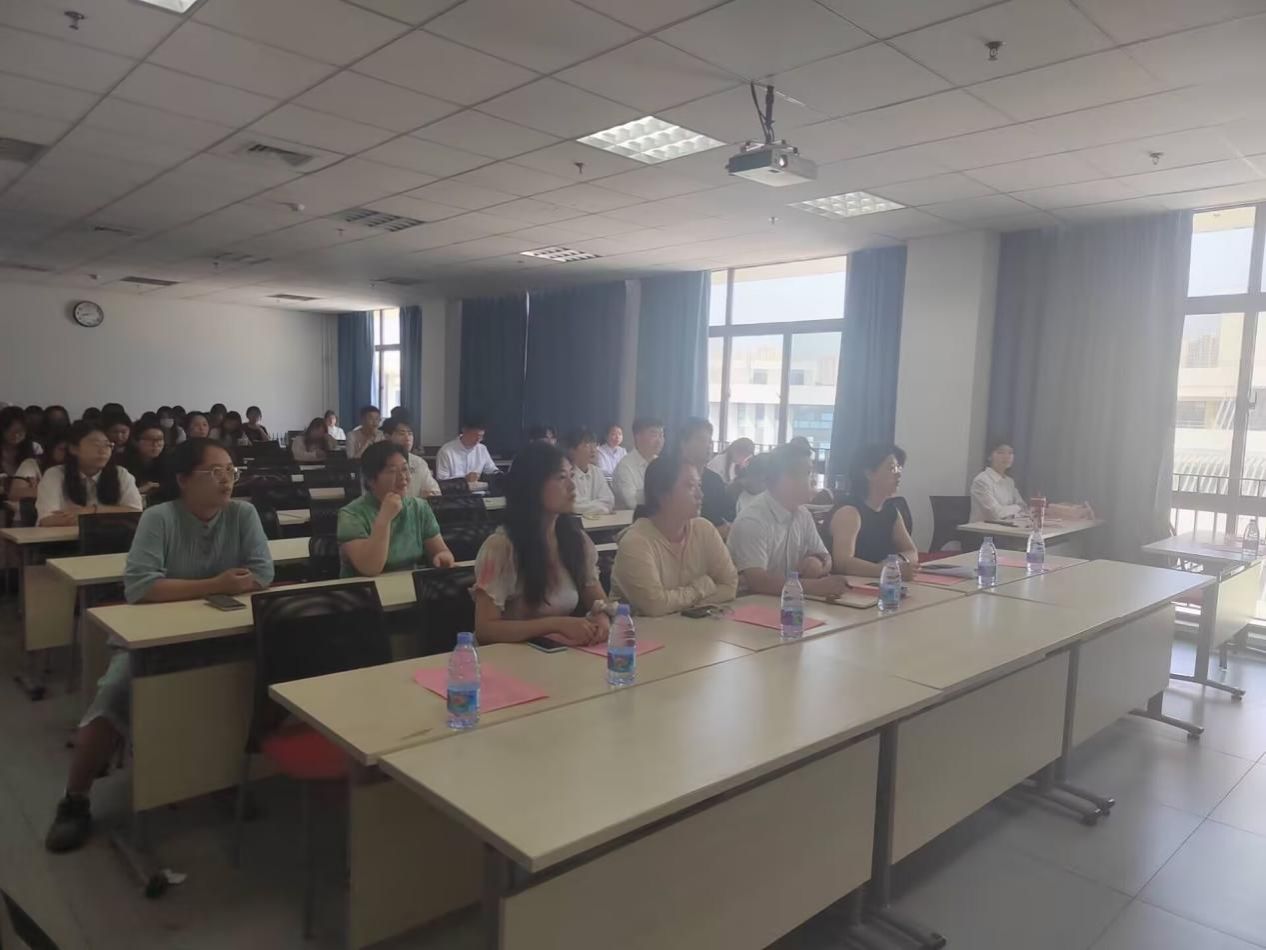 說明: dbd479a304ed35ed6789bd9b85b8d265