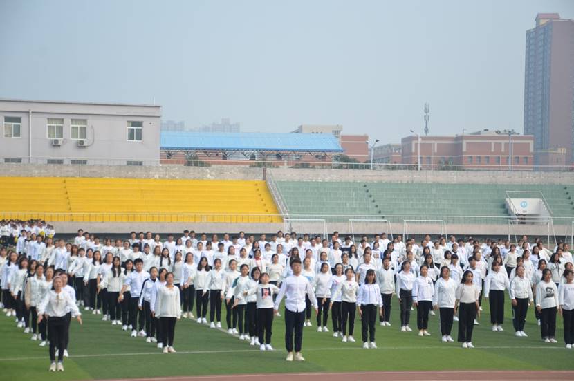 說明: C:\Users\h'p\AppData\Local\Temp\HZ$D.216.2938\HZ$D.216.2946\經(jīng)管學(xué)院廣播體操比賽活動(dòng)圓滿落幕\照片\DSC_0436.JPG